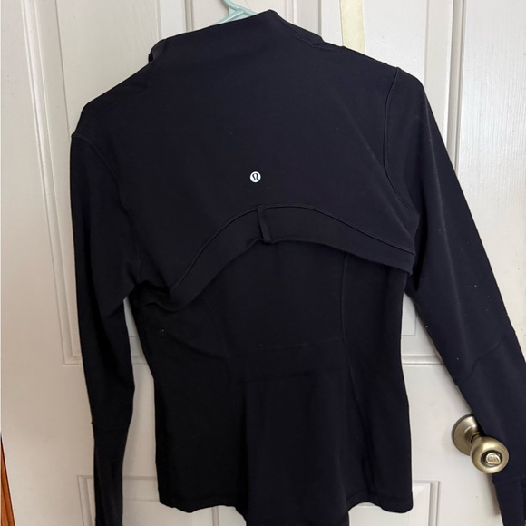 Women’s black lulu lemon size 8 define jacket - Picture 4 of 4